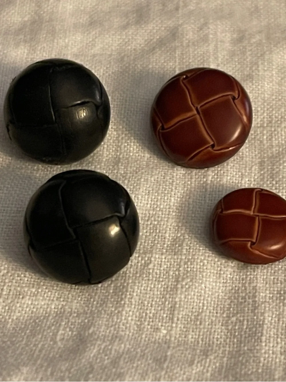 Woven-Style Button Sets